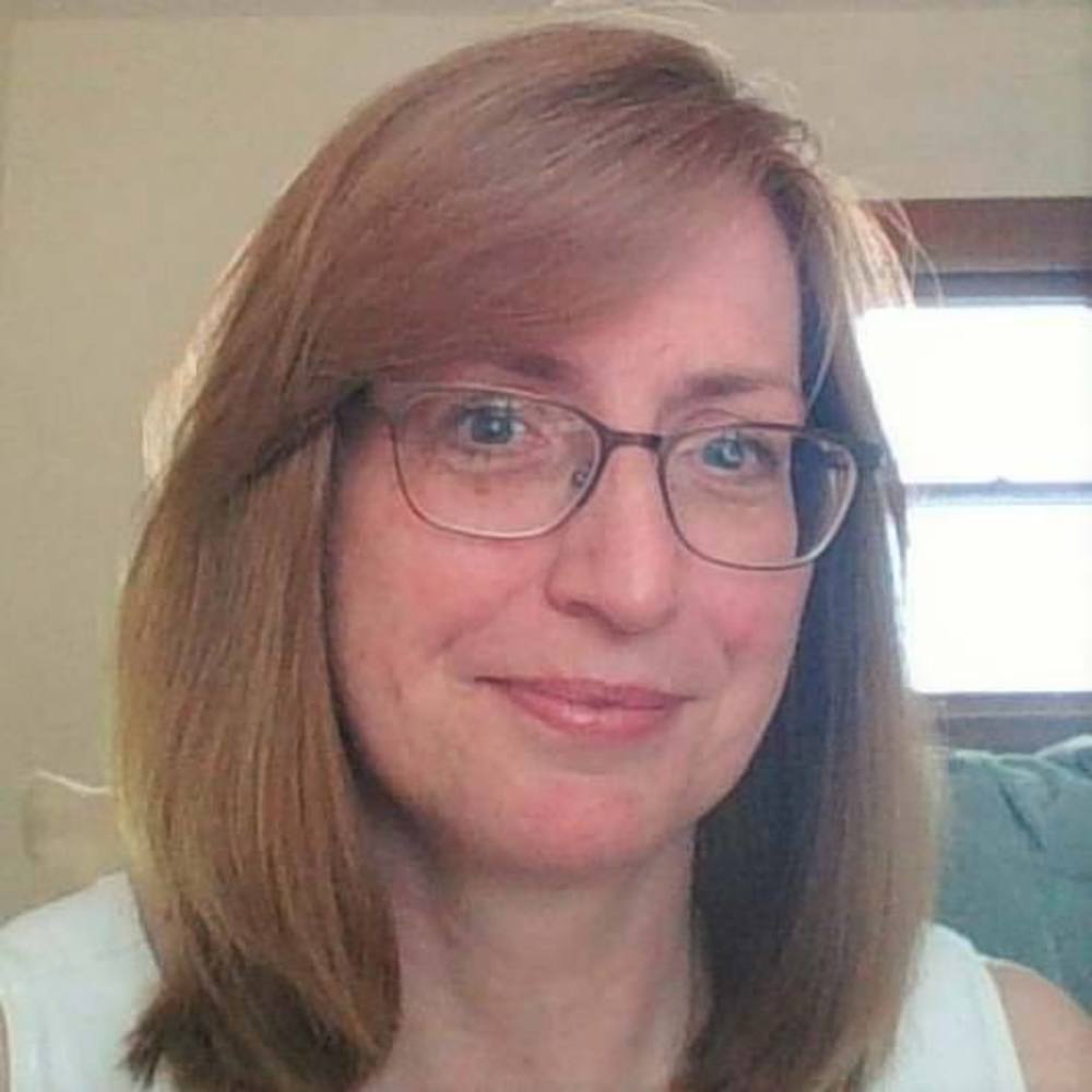 Meet your Posher, Elaine